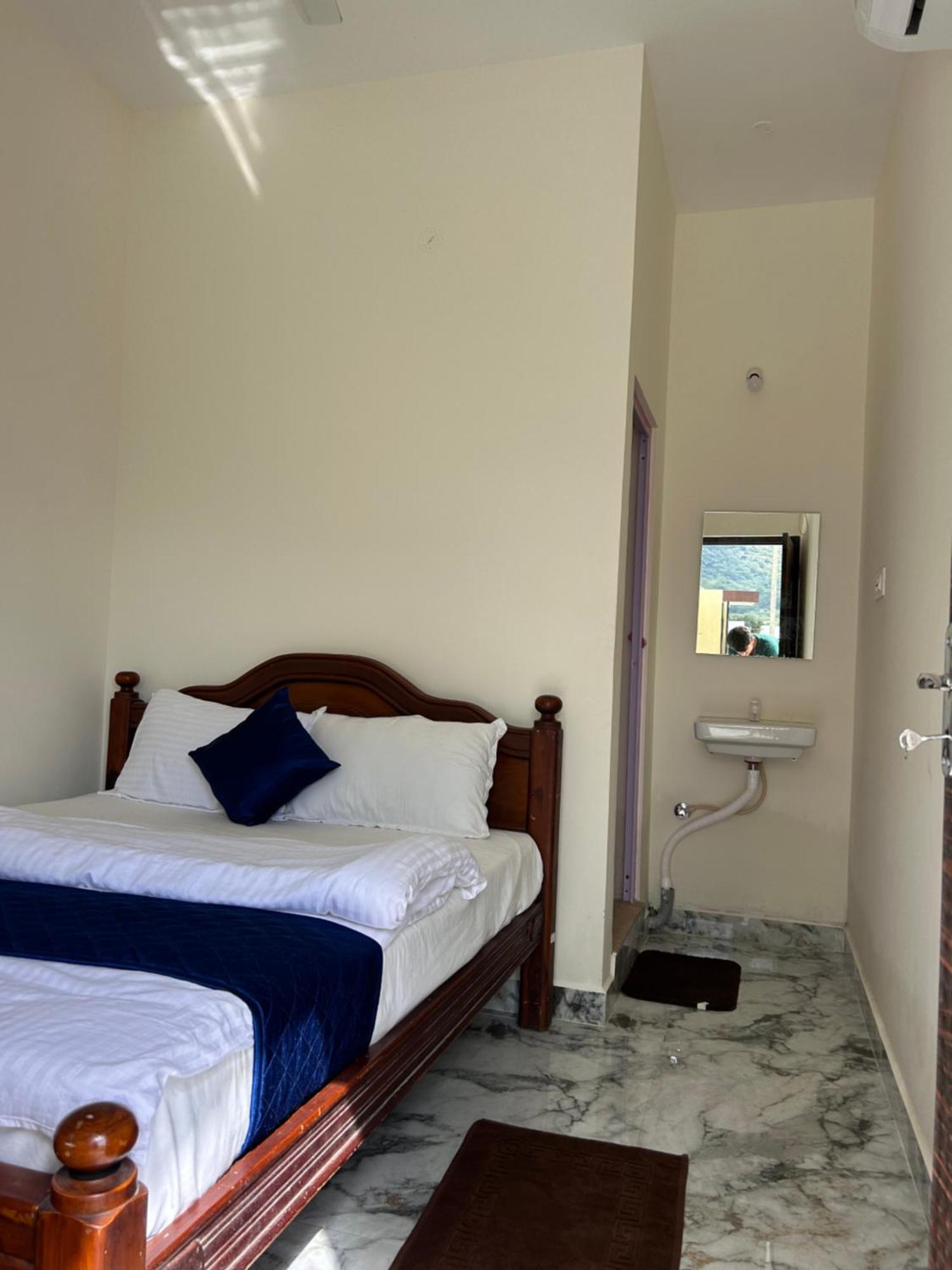Dss Home Stay Just 500 Meter Girivalam Road Tiruvannāmalai Zewnętrze zdjęcie